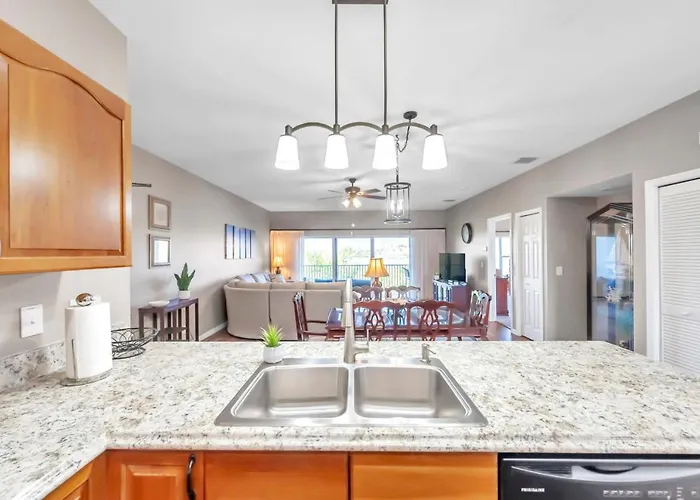 Mariners Pointe 702 Clearwater Beach